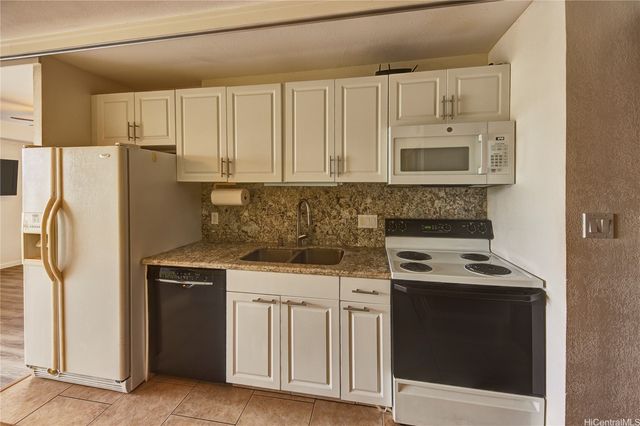 1655 Makaloa Street 1807, Honolulu, HI 96814