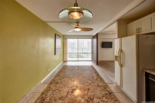 1655 Makaloa Street 1807, Honolulu, HI 96814