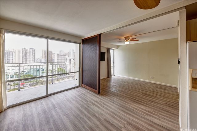 1655 Makaloa Street 1807, Honolulu, HI 96814