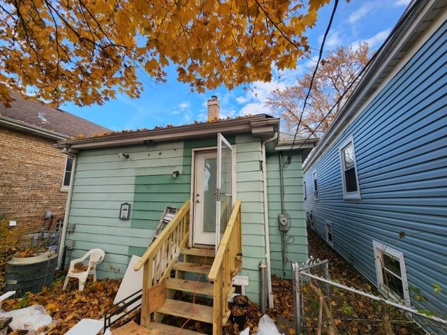 1432 Home Avenue, Berwyn, IL 60402