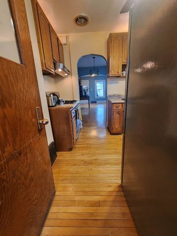 1432 Home Avenue, Berwyn, IL 60402