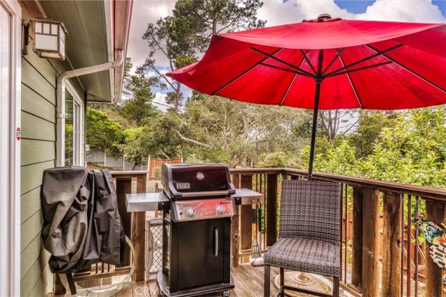2968 Ardath Drive, Cambria, CA 93428