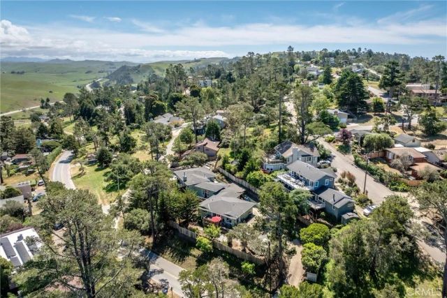 2968 Ardath Drive, Cambria, CA 93428