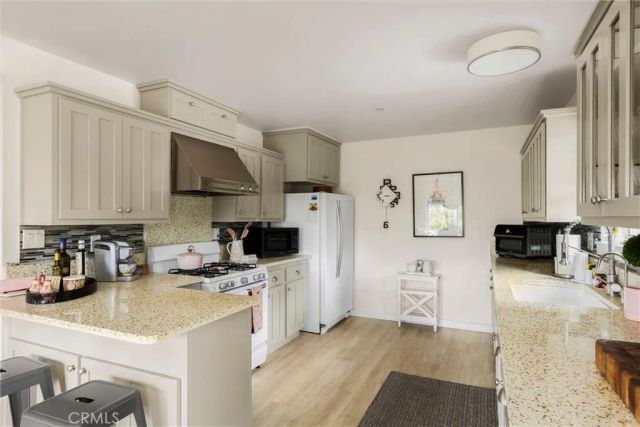 2968 Ardath Drive, Cambria, CA 93428
