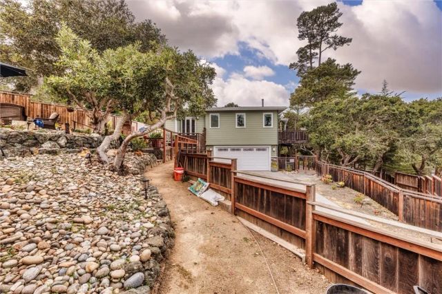 2968 Ardath Drive, Cambria, CA 93428