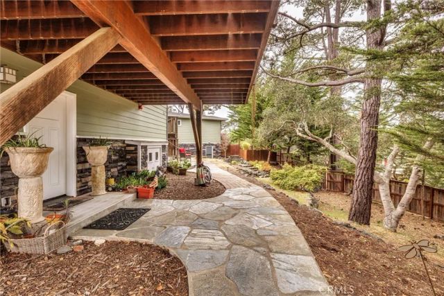 2968 Ardath Drive, Cambria, CA 93428