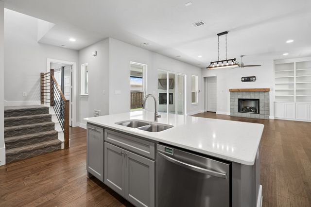 14341 Overlook Park Drive, Fort Worth, TX 76008