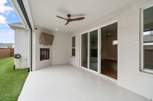 14341 Overlook Park Drive, Fort Worth, TX 76008