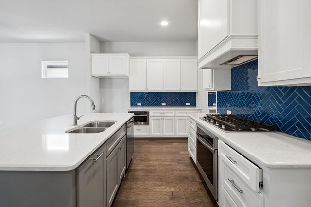 14341 Overlook Park Drive, Fort Worth, TX 76008