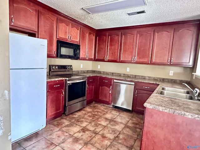 423 Jasmine Drive, Madison, AL 35757