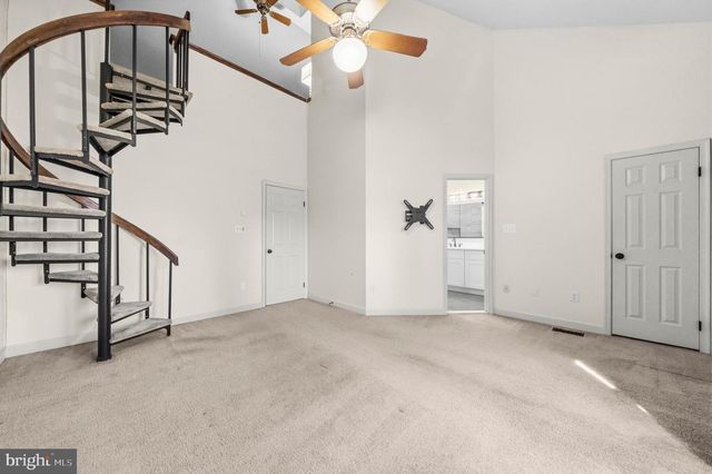 5885 WOODFIELD ESTATES DR, Alexandria, VA 22310