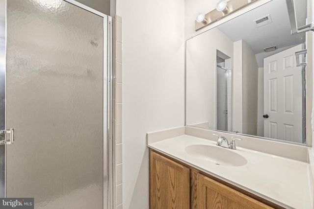 5885 WOODFIELD ESTATES DR, Alexandria, VA 22310