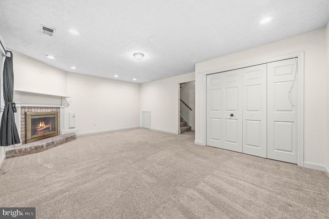 5885 WOODFIELD ESTATES DR, Alexandria, VA 22310