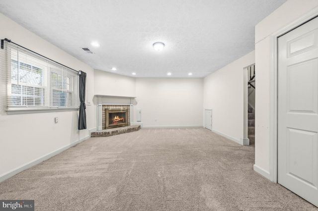 5885 WOODFIELD ESTATES DR, Alexandria, VA 22310