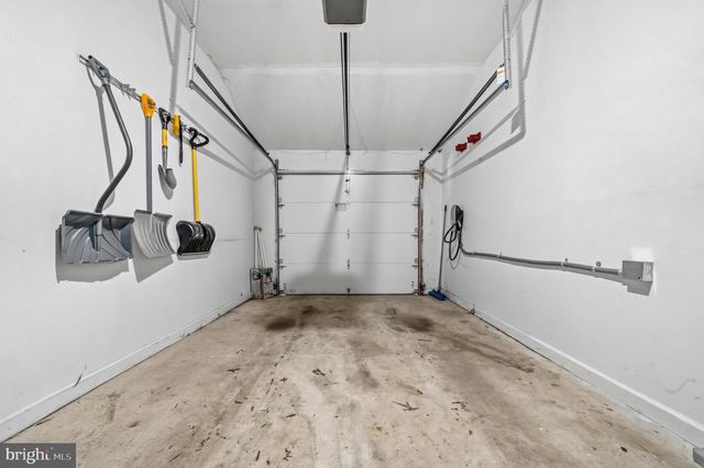 5885 WOODFIELD ESTATES DR, Alexandria, VA 22310