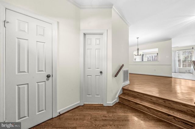 5885 WOODFIELD ESTATES DR, Alexandria, VA 22310