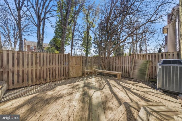 5885 WOODFIELD ESTATES DR, Alexandria, VA 22310