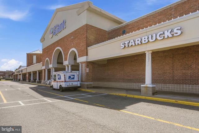 5885 WOODFIELD ESTATES DR, Alexandria, VA 22310