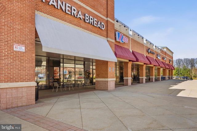 5885 WOODFIELD ESTATES DR, Alexandria, VA 22310