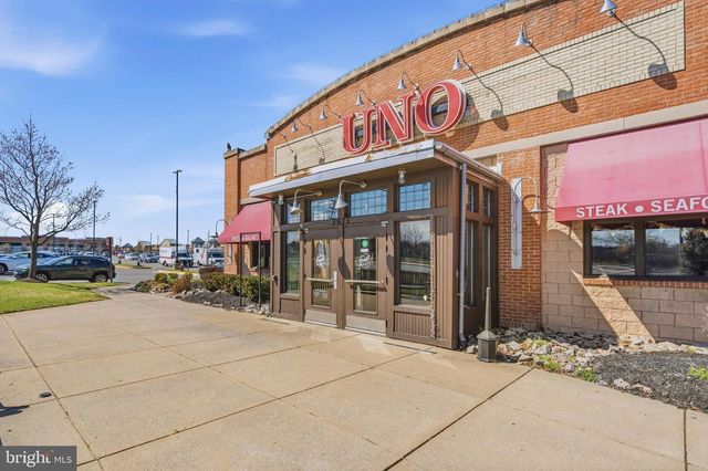 5885 WOODFIELD ESTATES DR, Alexandria, VA 22310