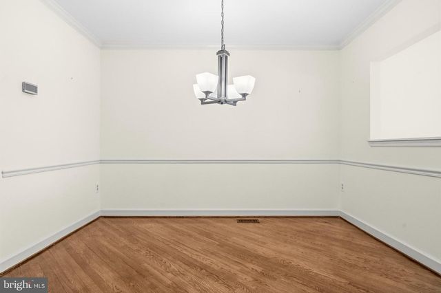 5885 WOODFIELD ESTATES DR, Alexandria, VA 22310