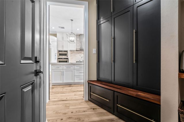 7714 Long Shadows Drive, Sugar Land, TX 77479