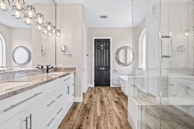 7714 Long Shadows Drive, Sugar Land, TX 77479