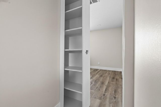 7714 Long Shadows Drive, Sugar Land, TX 77479