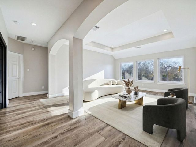 7714 Long Shadows Drive, Sugar Land, TX 77479