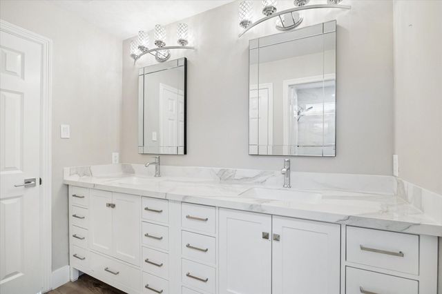 7714 Long Shadows Drive, Sugar Land, TX 77479