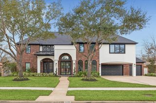 7714 Long Shadows Drive, Sugar Land, TX 77479