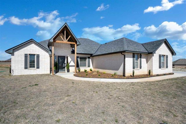 12811 Ridge Rd, Elgin, OK 73538
