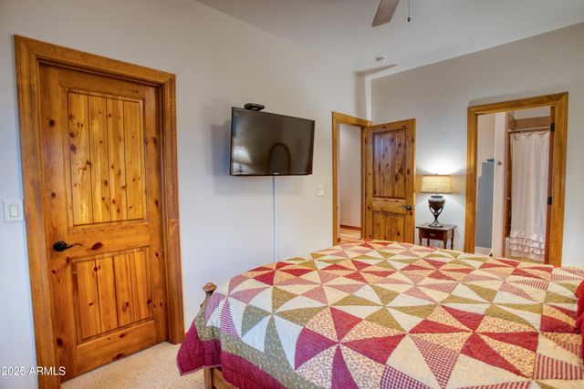 520 N SILVERLEAF Lane, Show Low, AZ 85901