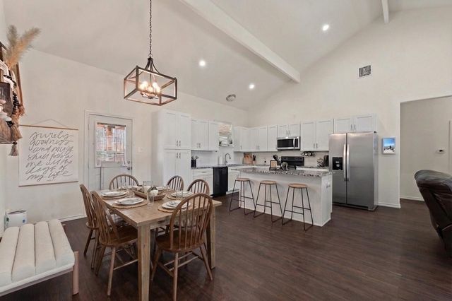 2612 Dove Trail, Granbury, TX 76048