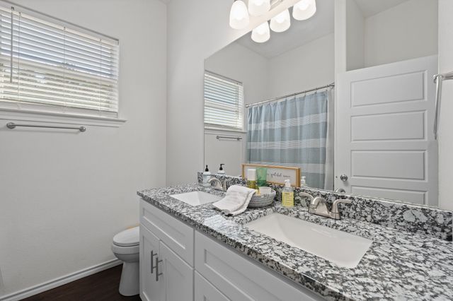 2612 Dove Trail, Granbury, TX 76048