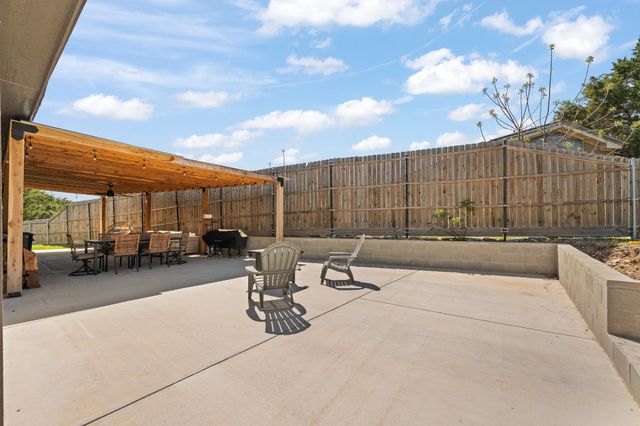 2612 Dove Trail, Granbury, TX 76048