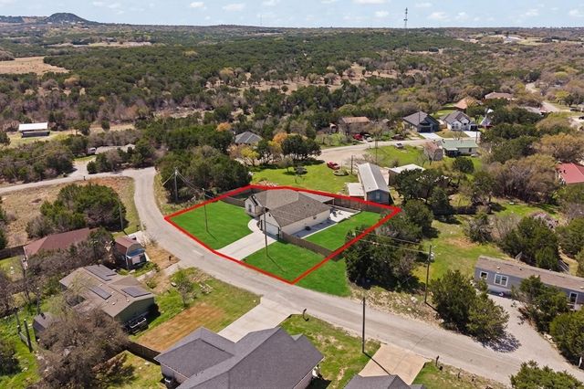 2612 Dove Trail, Granbury, TX 76048