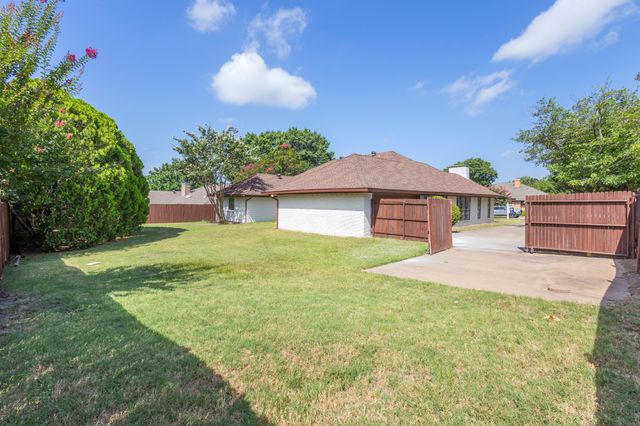 1724 Cordoba Court, Plano, TX 75074