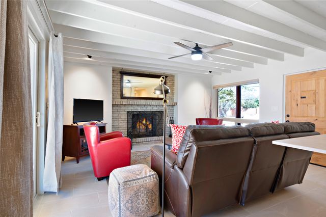 1417 Agua Fria, Santa Fe, NM 87505