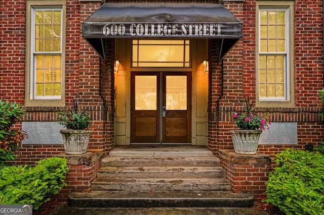 600 College Street 108, Hapeville, GA 30354