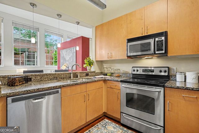 600 College Street 108, Hapeville, GA 30354