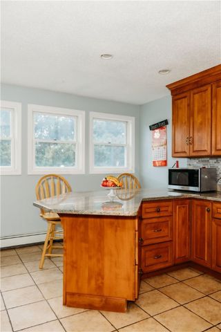 16 Ward Avenue, Middletown, RI 02842