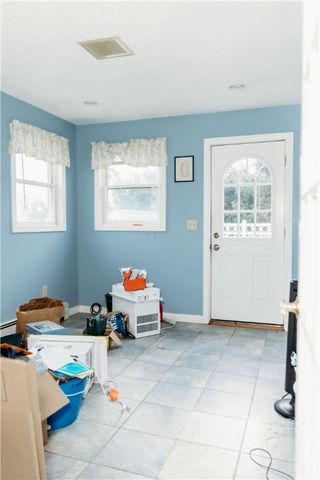 16 Ward Avenue, Middletown, RI 02842