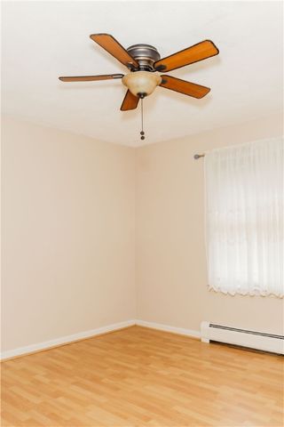 16 Ward Avenue, Middletown, RI 02842