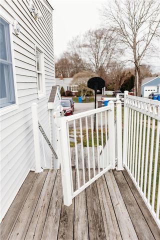 16 Ward Avenue, Middletown, RI 02842