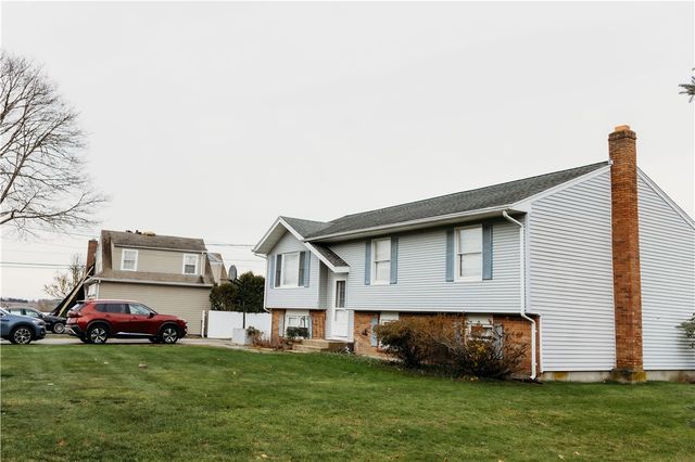 16 Ward Avenue, Middletown, RI 02842