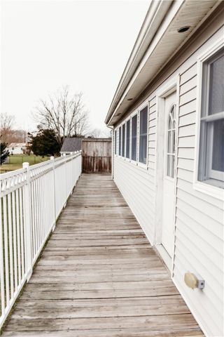 16 Ward Avenue, Middletown, RI 02842