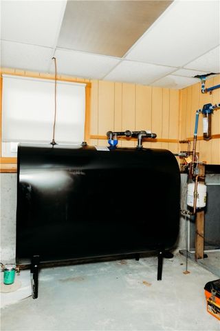 16 Ward Avenue, Middletown, RI 02842