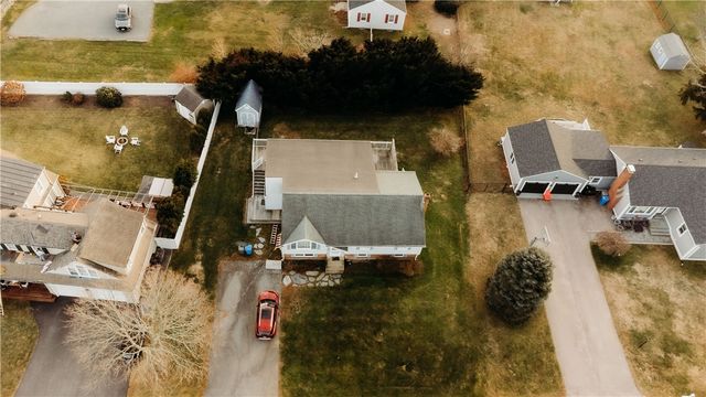 16 Ward Avenue, Middletown, RI 02842