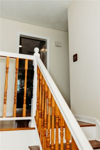 16 Ward Avenue, Middletown, RI 02842